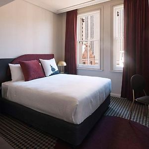 Zimmer mit Queensize-Bett